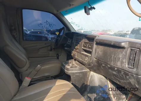 2013 Chevrolet Express 2500 Work Van from USA, damaged, VIN 1GCWGFBA4D1140163